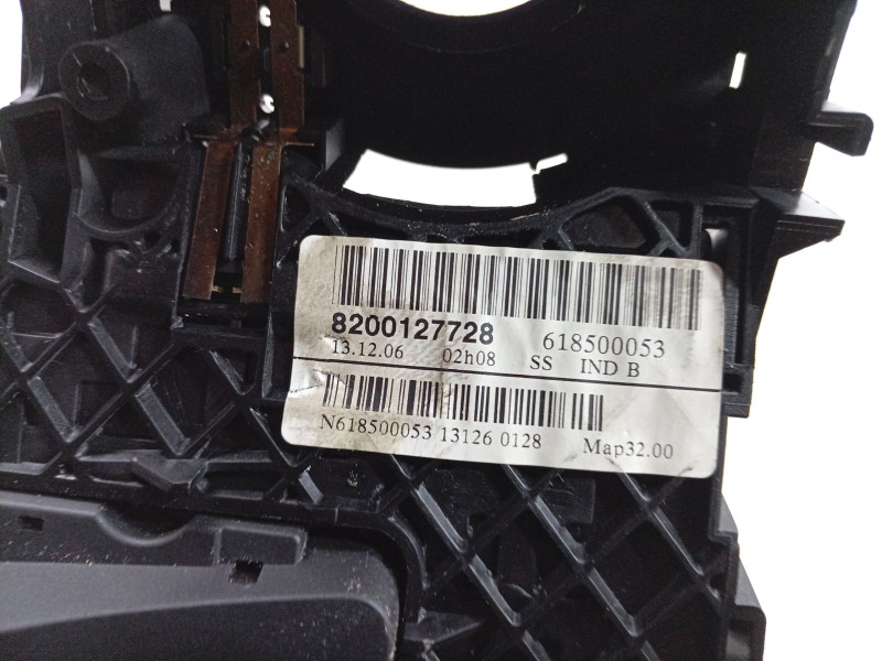 Recambio de mando multifuncion para renault scénic ii (jm0/1_) 1.9 dci (jm14) referencia OEM IAM  8200127728 