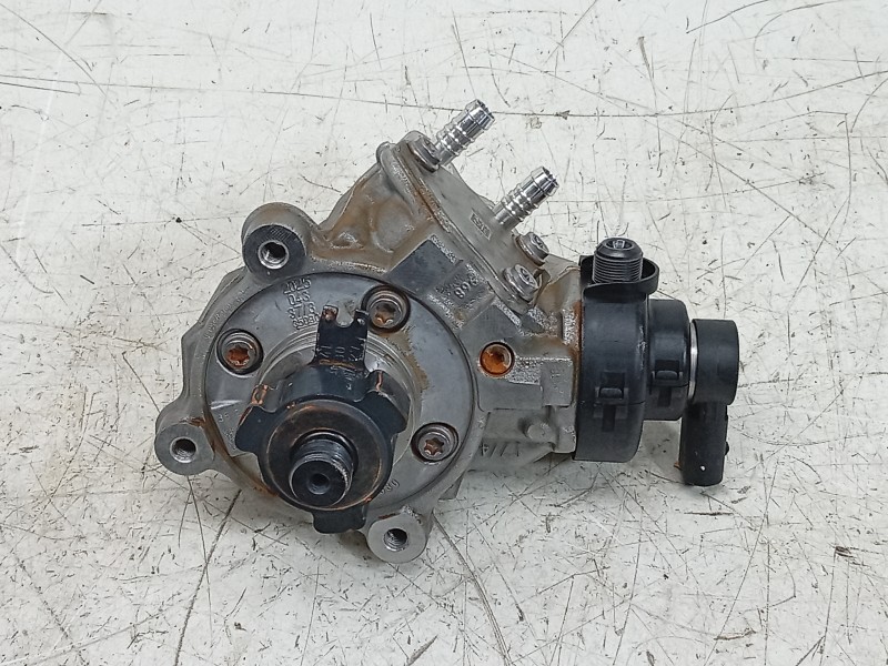 Recambio de bomba inyeccion para audi q3 sportback (f3n) 35 tdi referencia OEM IAM 0445010790 05L130755 