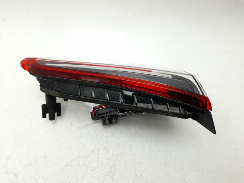 Recambio de piloto trasero izquierdo interior para opel crossland x / crossland (p17, p2qo) 1.2 (75) referencia OEM IAM  3913752