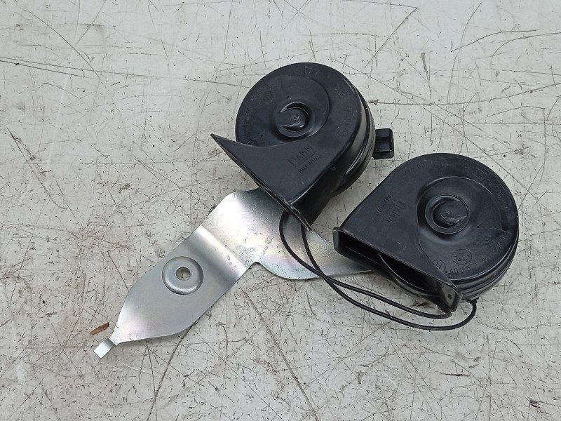 Recambio de claxon para renault captur i (j5_, h5_) 0.9 tce 90 referencia OEM IAM  A046522 