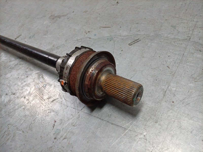 Recambio de transmision trasera izquierda para volvo v60 ii cross country (227) d4 awd referencia OEM IAM  P31462051 