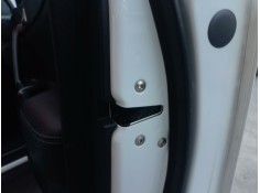 CERRADURA PUERTA DELANTERA DERECHA 81320F1200 EZCKA033