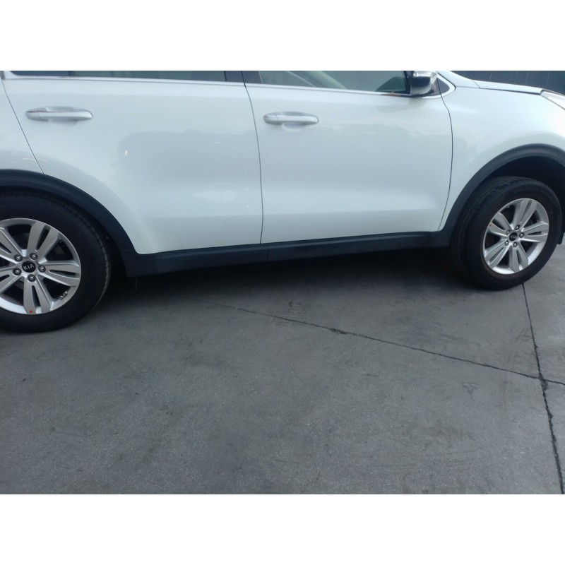 Recambio de estribos laterales para kia sportage iv (ql, qle) 1.6 gdi referencia OEM IAM   