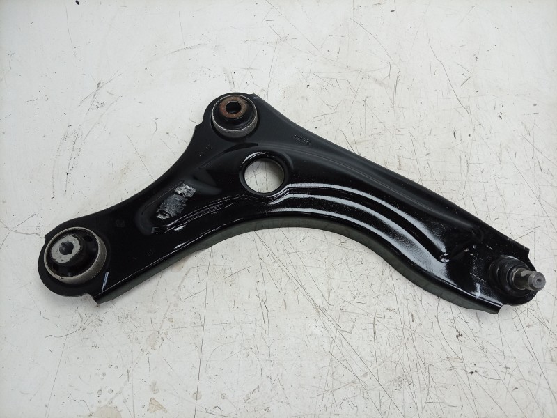 Recambio de brazo suspension inferior delantero derecho para dacia sandero iii 1.0 tce 90 eco-g referencia OEM IAM  545008653R 