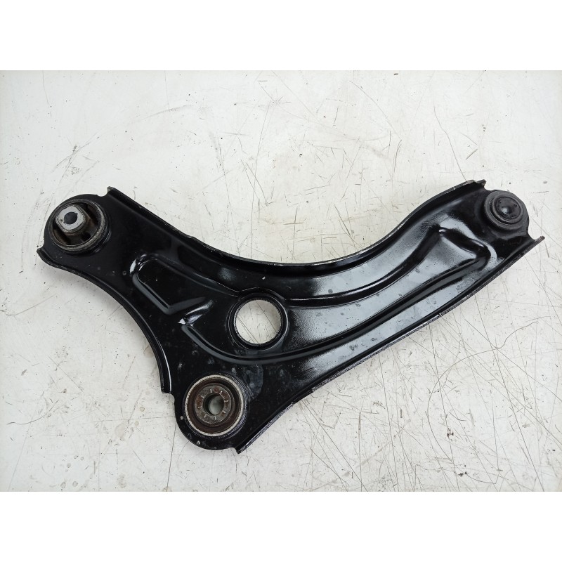Recambio de brazo suspension inferior delantero derecho para dacia sandero iii 1.0 tce 90 eco-g referencia OEM IAM  545008653R 