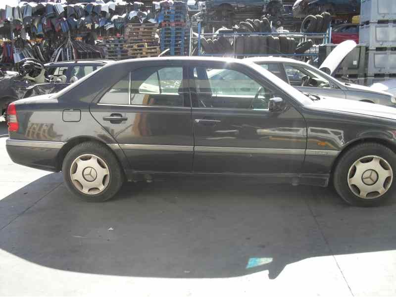 mercedes-benz clase c (w202) berlina del año 1994