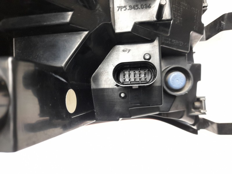 Recambio de piloto trasero derecho para porsche cayenne s hybrid (2010-2012) referencia OEM IAM  7P5945096F 103F25010772/PCA0532
