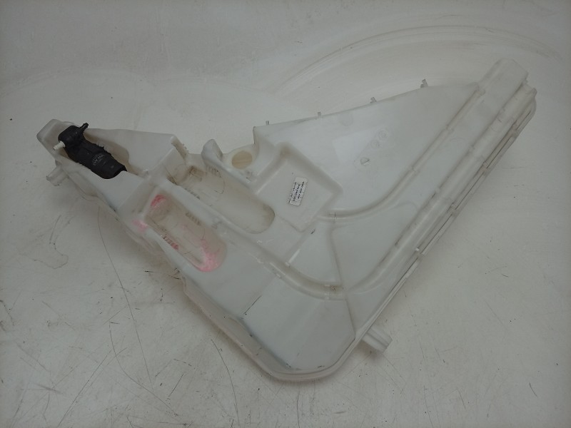 Recambio de deposito limpia para audi q7 4mg referencia OEM IAM  4M0955452 
