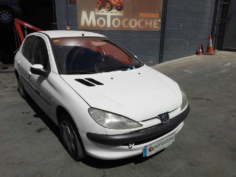 peugeot 206 berlina del año 2003