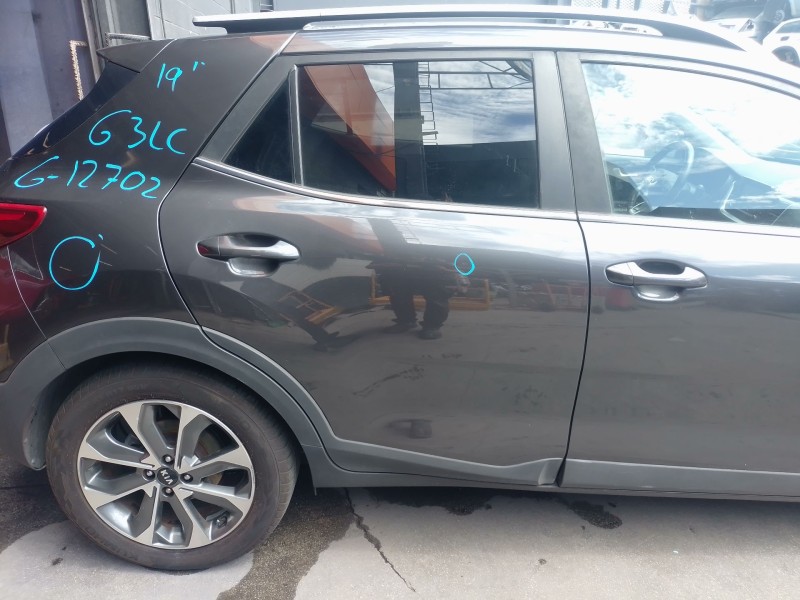 Recambio de puerta trasera derecha para kia stonic (yb) 1.0 t-gdi referencia OEM IAM   