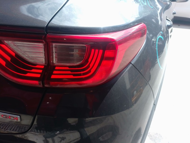 Recambio de piloto trasero derecho para kia stonic (yb) 1.0 t-gdi referencia OEM IAM   