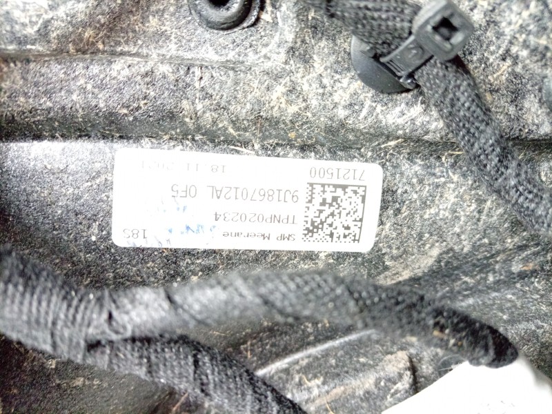 Recambio de juego tapizados / cartoneras para porsche taycan (y1a) 4s referencia OEM IAM  9J1867012AL 