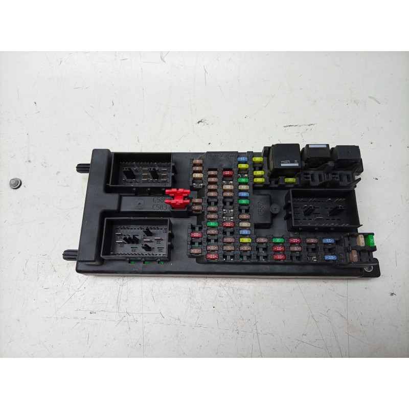 Recambio de caja reles / fusibles para land rover range rover evoque (l538) 2.0 4x4 referencia OEM IAM  3521AT510A 