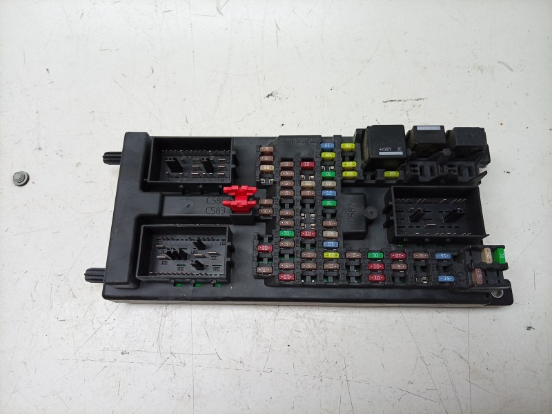 Recambio de caja reles / fusibles para land rover range rover evoque (l538) 2.0 4x4 referencia OEM IAM  3521AT510A 