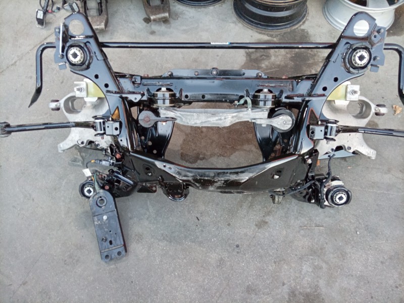 Recambio de puente trasero para volvo v60 ii cross country (227) d4 awd referencia OEM IAM 32331539 32331539 