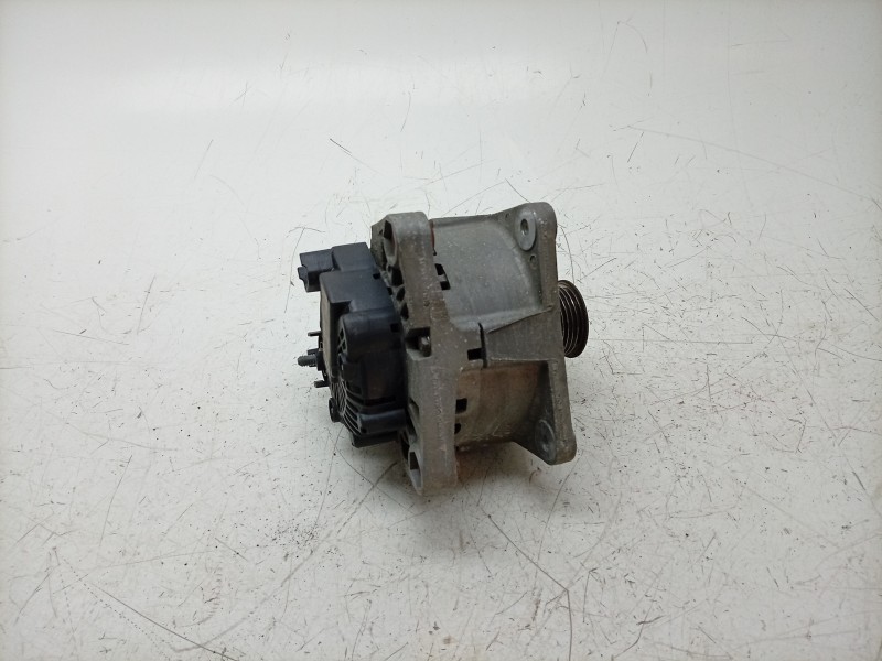 Recambio de alternador para renault scénic ii (jm0/1_) 1.9 dci (jm14) referencia OEM IAM  8200410671 