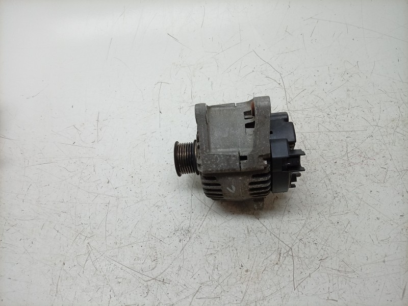 Recambio de alternador para renault scénic ii (jm0/1_) 1.9 dci (jm14) referencia OEM IAM  8200410671 