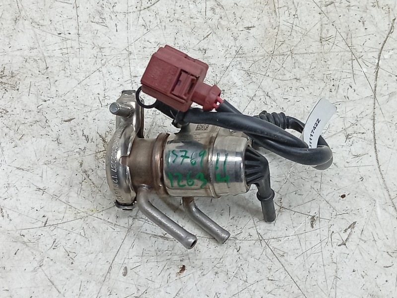 Recambio de inyector para skoda scala (nw1) 1.6 tdi referencia OEM IAM 0444025042 04L131113P 