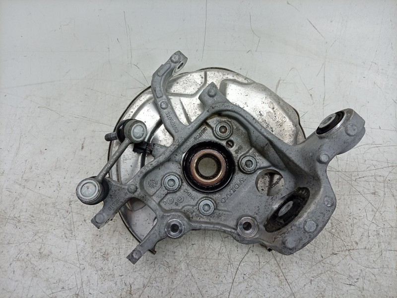 Recambio de mangueta trasera derecha para volvo v60 ii cross country (227) d4 awd referencia OEM IAM  31658163 