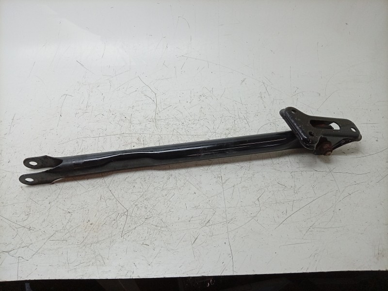Recambio de tirante trasero derecho para land rover range rover evoque (l538) 2.0 4x4 referencia OEM IAM  5B744AL2L7A 