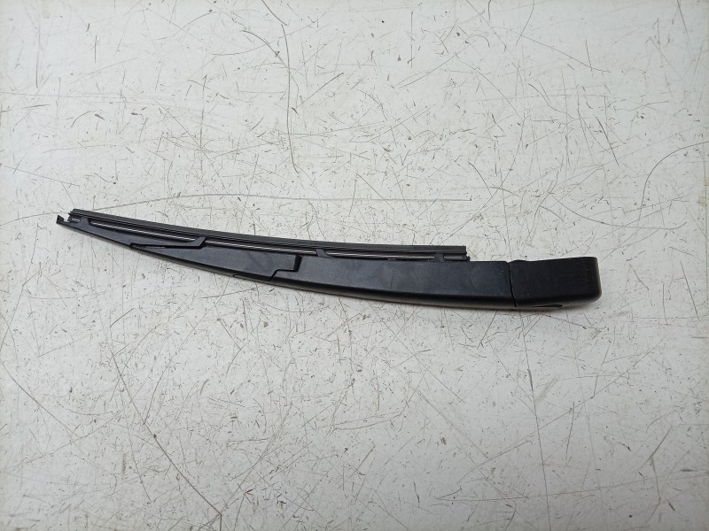 Recambio de brazo limpia trasero para kia sportage iv (ql, qle) 1.6 gdi referencia OEM IAM  988111H000 BLF110387HQ/TL84120/TL843