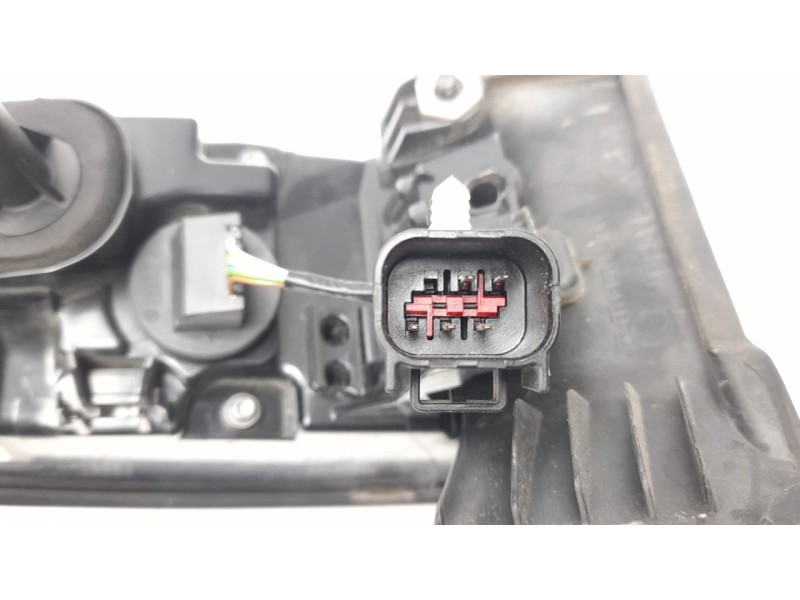 Recambio de piloto trasero izquierdo para land rover range rover evoque (l551) 2.0 d165 referencia OEM IAM  453123575 