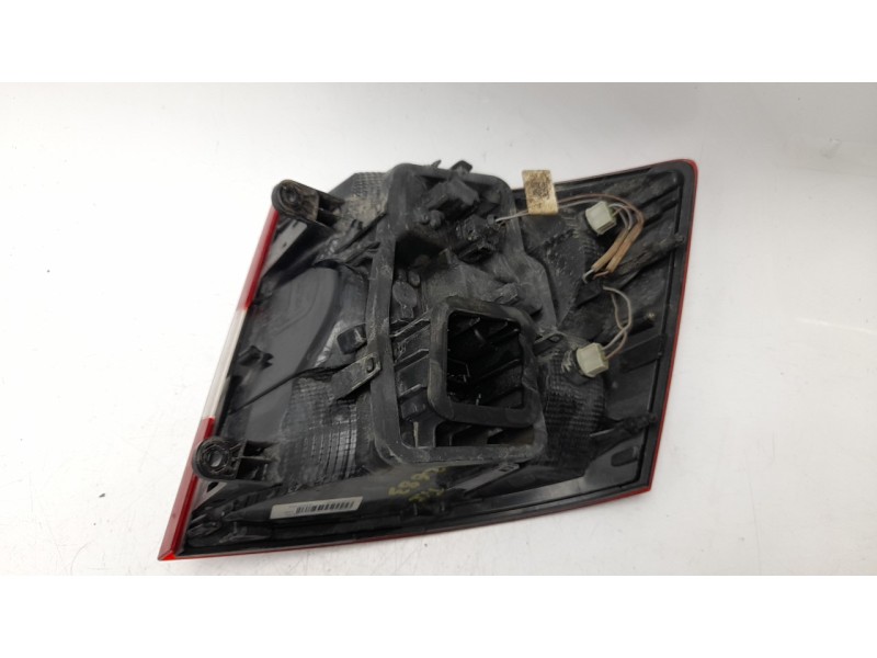 Recambio de piloto trasero izquierdo para skoda rapid spaceback (nh1) 1.4 tdi referencia OEM IAM  5JJ945111A 