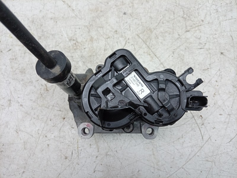 Recambio de pinza de freno trasera derecha para volvo v60 ii cross country (227) d4 awd referencia OEM IAM  31687346 
