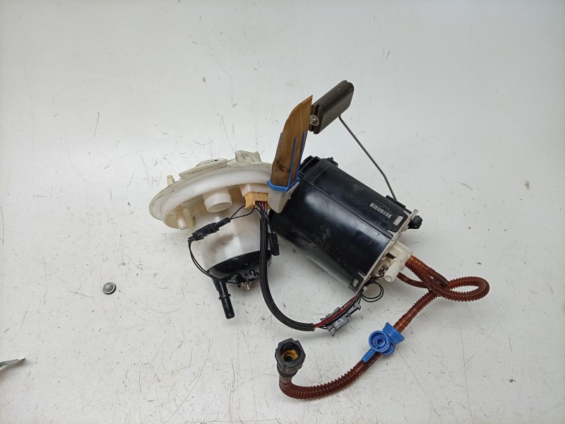 Recambio de bomba combustible para land rover range rover evoque (l538) 2.0 4x4 referencia OEM IAM  LR057235 