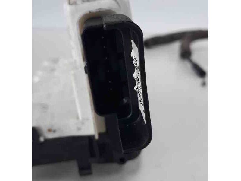 Recambio de cerradura puerta delantera derecha para citroen c3 attraction referencia OEM IAM 9800624680  
