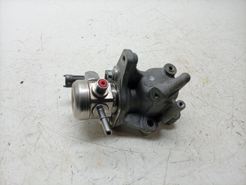 Recambio de bomba combustible para land rover range rover evoque (l538) 2.0 4x4 referencia OEM IAM  AG9G9A413 