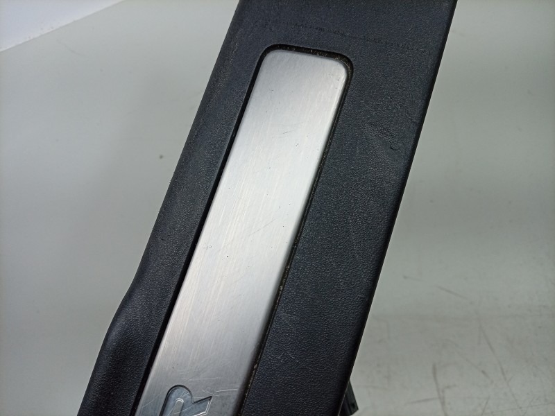 Recambio de moldura para land rover range rover evoque (l538) 2.0 4x4 referencia OEM IAM  BJ3213200BBW 