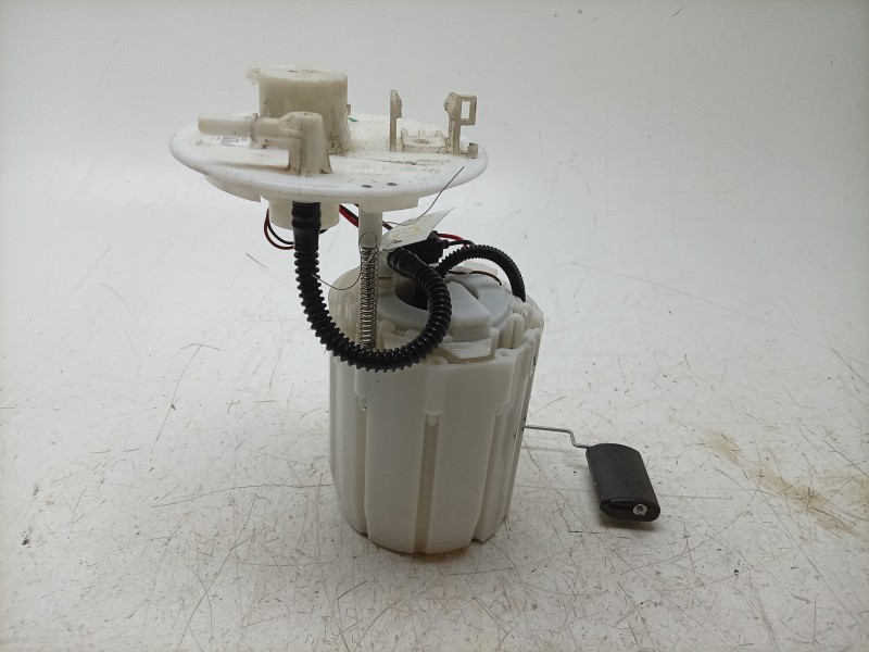Recambio de bomba combustible para kia stonic (yb) 1.0 t-gdi referencia OEM IAM  31110H8200 