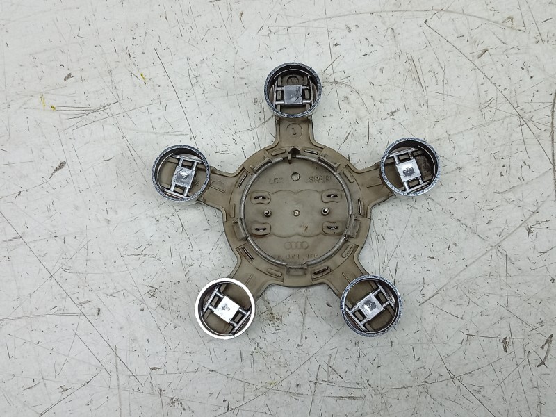 Recambio de tapacubos para audi a6 allroad c7 (4gh, 4gj) 3.0 tdi quattro referencia OEM IAM  4F0601165N 
