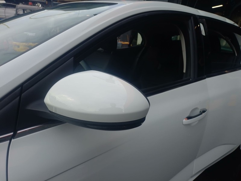 Recambio de retrovisor izquierdo para renault megane iv hatchback (b9a/m/n_) 1.5 blue dci 115 (b9a6) referencia OEM IAM   