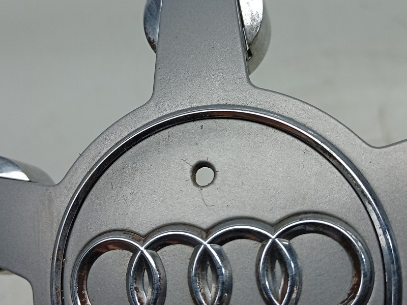 Recambio de tapacubos para audi a6 allroad c7 (4gh, 4gj) 3.0 tdi quattro referencia OEM IAM  4F0601165N 