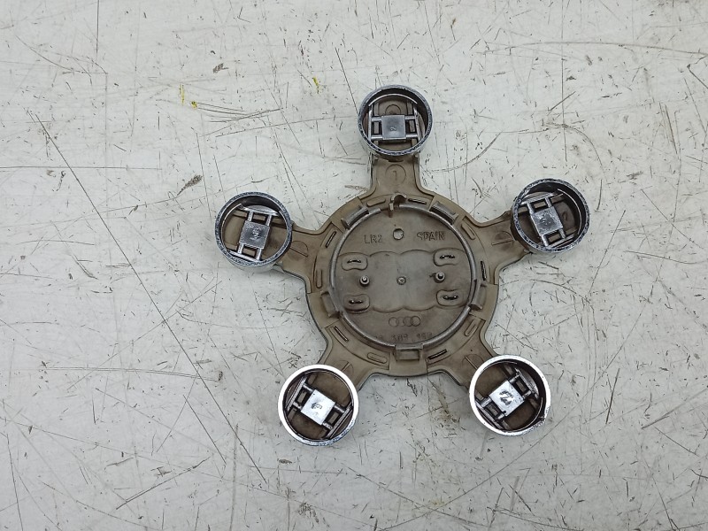 Recambio de tapacubos para audi a6 allroad c7 (4gh, 4gj) 3.0 tdi quattro referencia OEM IAM  4F0601165N 