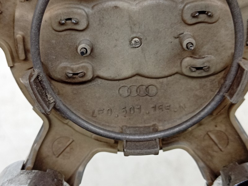 Recambio de tapacubos para audi a6 allroad c7 (4gh, 4gj) 3.0 tdi quattro referencia OEM IAM  4F0601165N 