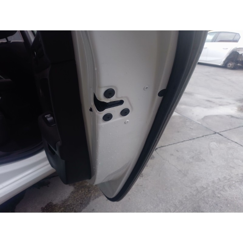 Recambio de cerradura puerta trasera derecha para renault megane iv hatchback (b9a/m/n_) 1.5 blue dci 115 (b9a6) referencia OEM 