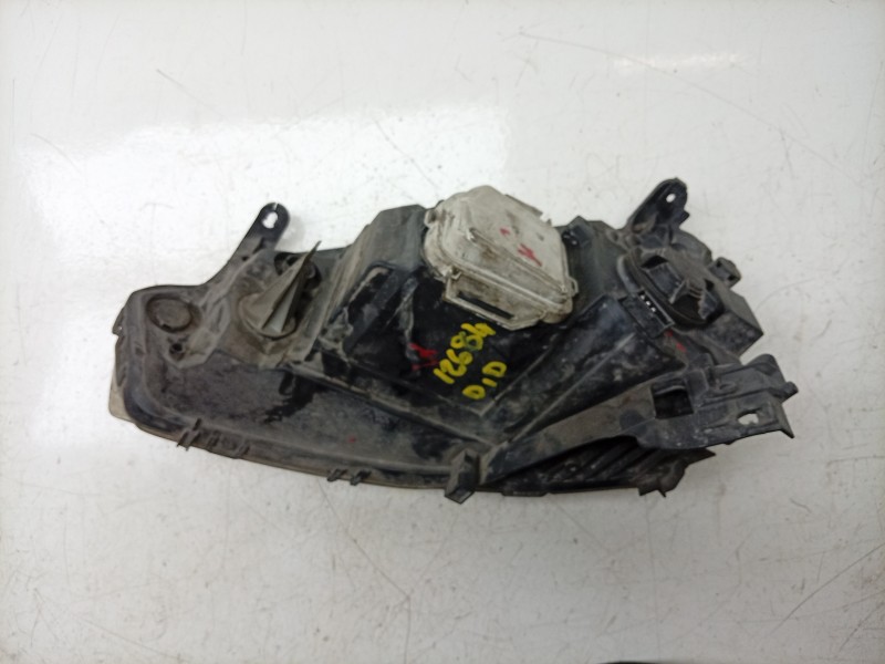 Recambio de faro izquierdo para opel corsa c (x01) 1.3 cdti (f08, f68) referencia OEM IAM  13100536 