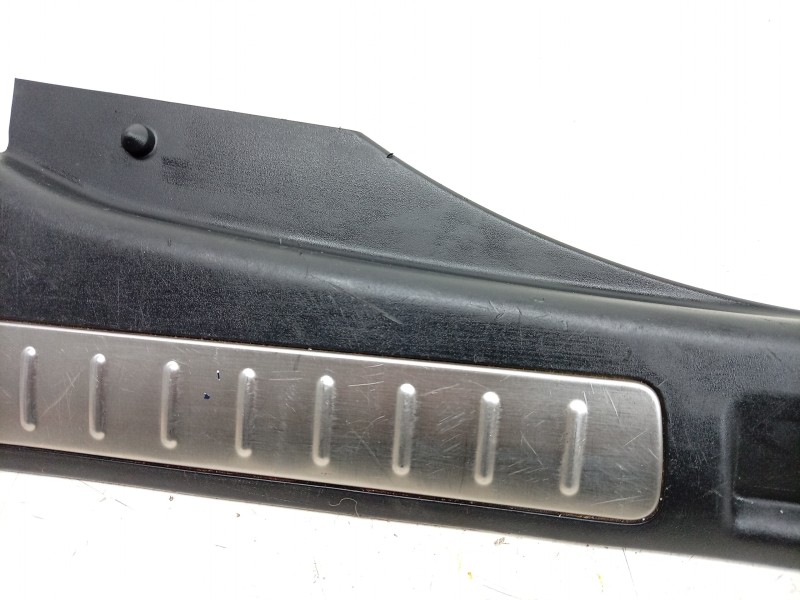Recambio de moldura para land rover range rover evoque (l538) 2.0 4x4 referencia OEM IAM  BJ32113A10AB 