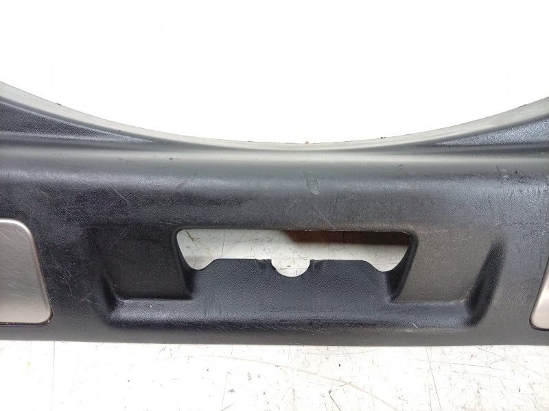 Recambio de moldura para land rover range rover evoque (l538) 2.0 4x4 referencia OEM IAM  BJ32113A10AB 