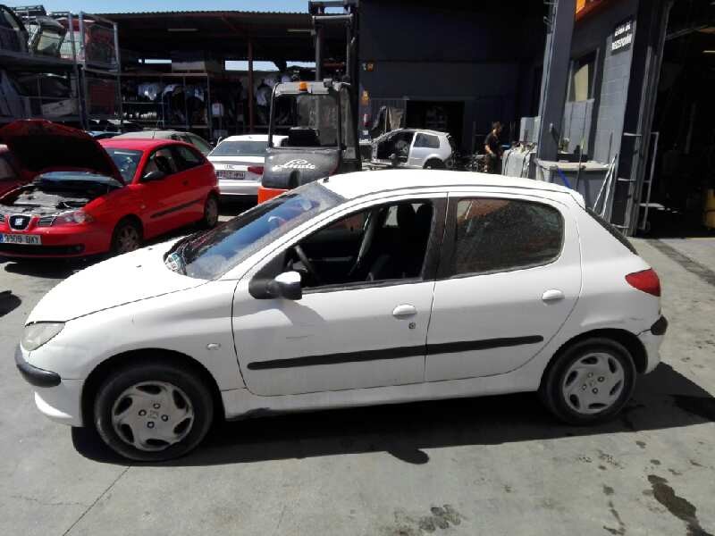 peugeot 206 berlina del año 2003