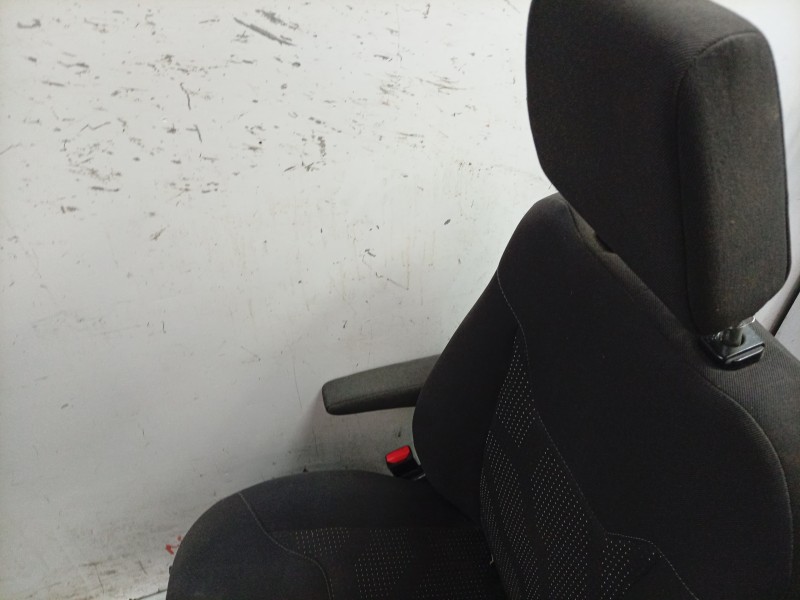 Recambio de asiento delantero izquierdo para ford transit courier b460 furgón/monospace 1.5 tdci referencia OEM IAM  1847966 