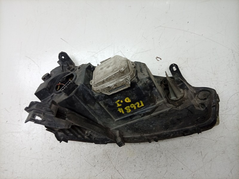 Recambio de faro derecho para opel corsa c (x01) 1.3 cdti (f08, f68) referencia OEM IAM  13100535 