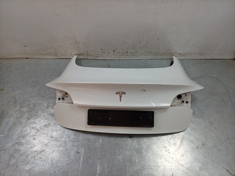 Recambio de porton trasero para tesla model 3 ev referencia OEM IAM  1601460ECB 