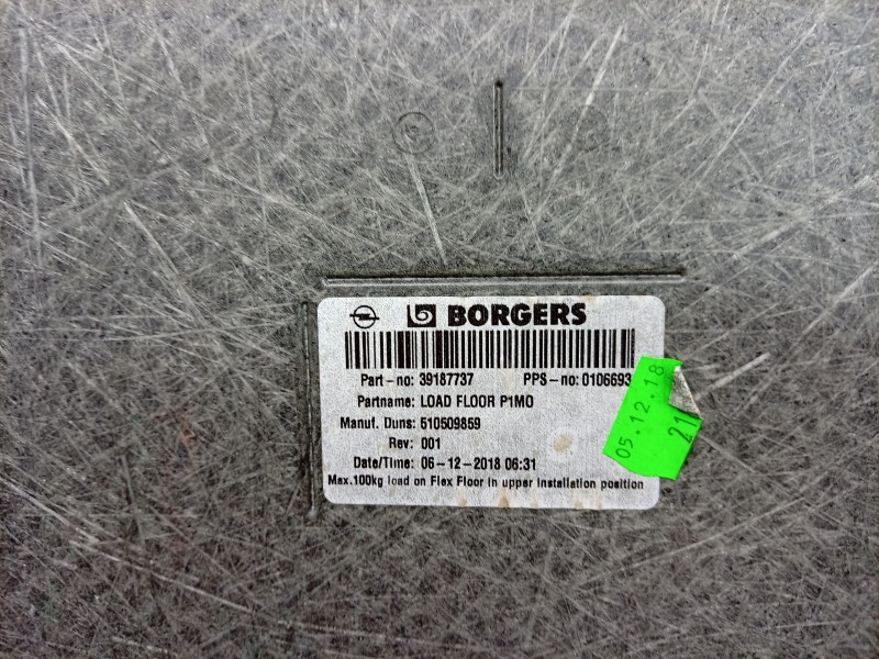 Recambio de alfombra maletero para opel crossland x / crossland (p17, p2qo) 1.2 (75) referencia OEM IAM  39187737 
