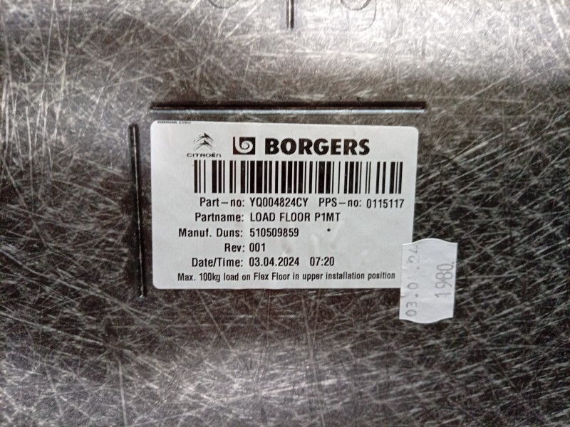 Recambio de tapa maletero para citroën c3 aircross ii (2r_, 2c_) 1.5 bluehdi 110 referencia OEM IAM  YQ004824CY 