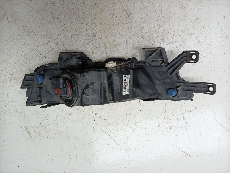 Recambio de faro antiniebla derecho para skoda rapid spaceback (nh1) 1.4 tdi referencia OEM IAM  5JA941700 