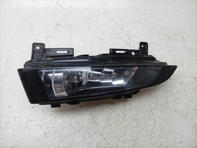 Recambio de faro antiniebla izquierdo para skoda scala (nw1) 1.6 tdi referencia OEM IAM  657941699 SK3524414